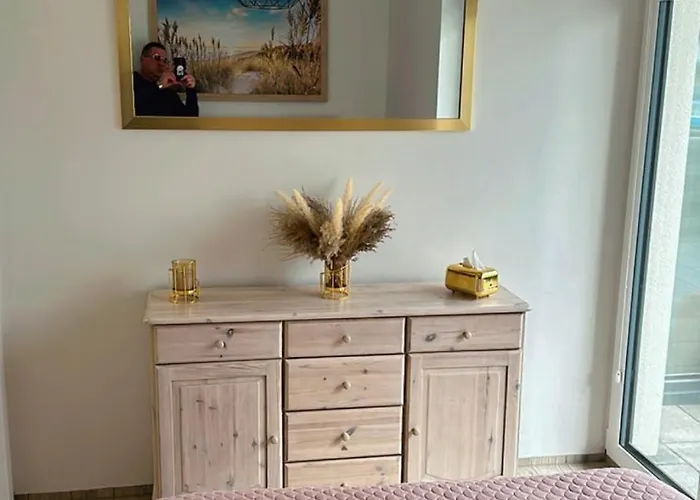 Goldhome * Устроне-Морске